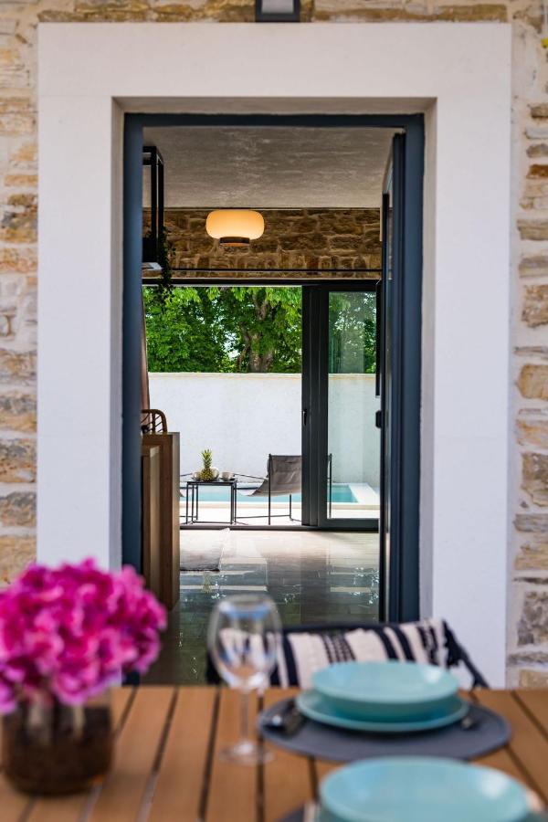 Stone House With Pool Poeta Villa Pridraga Exterior photo