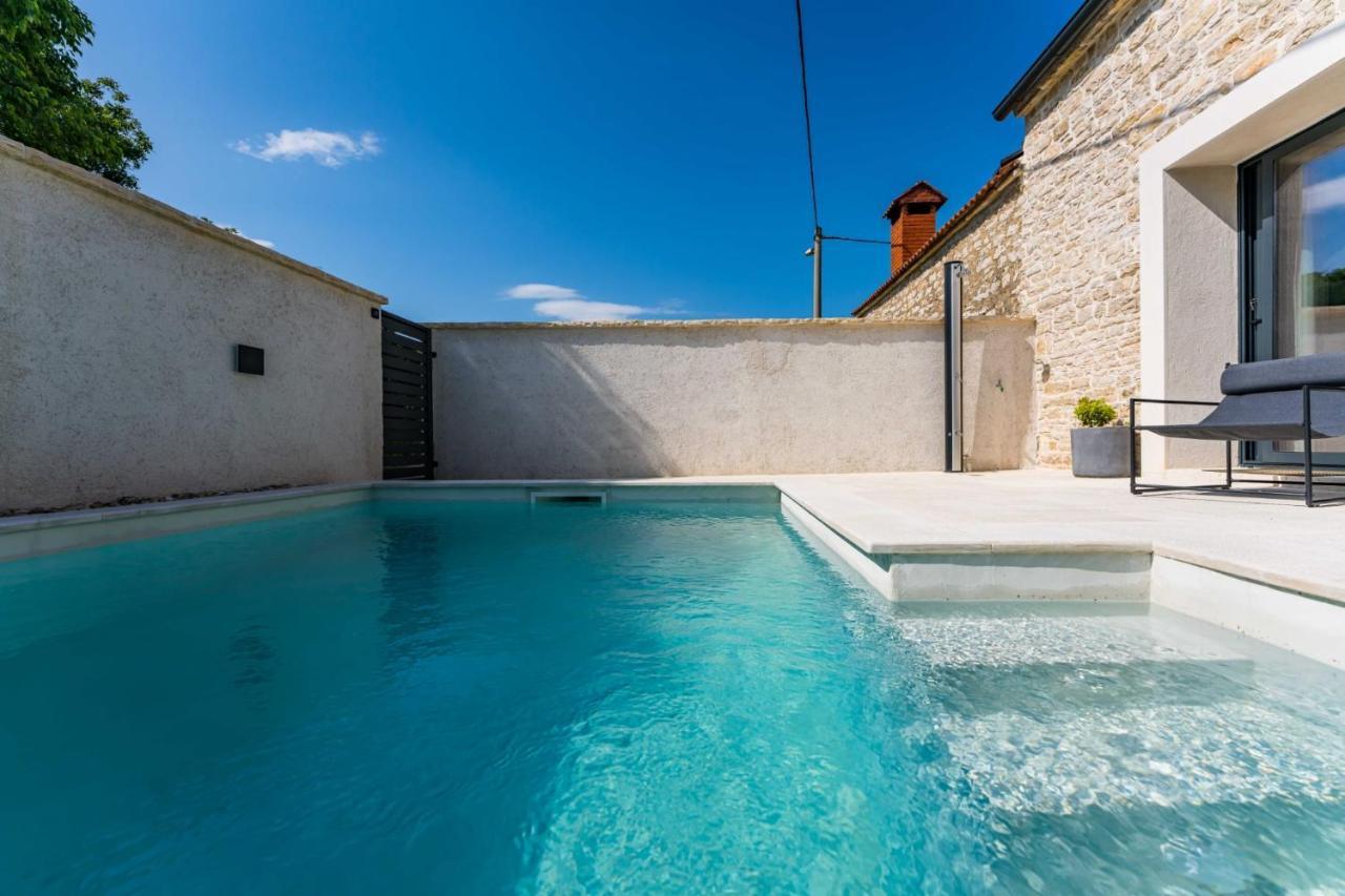 Stone House With Pool Poeta Villa Pridraga Exterior photo